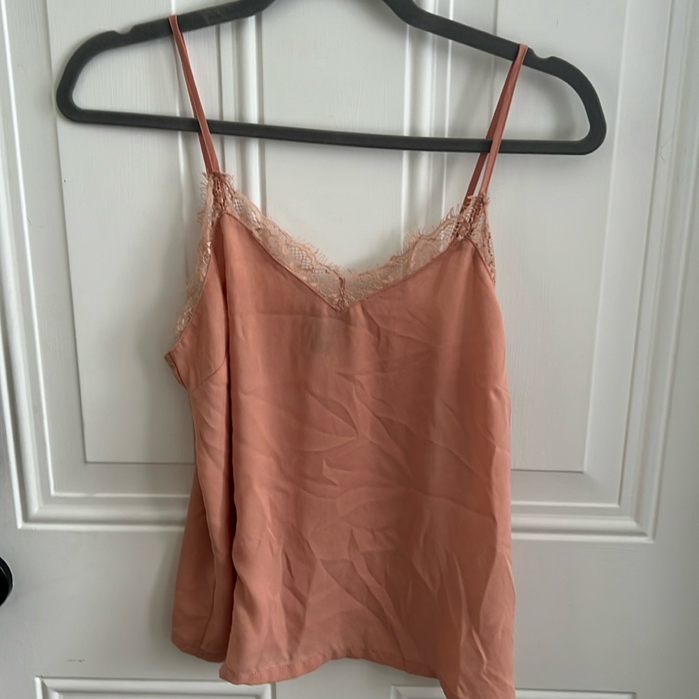 (5/$20) Forever 21 Peachy Pink Lacy Top